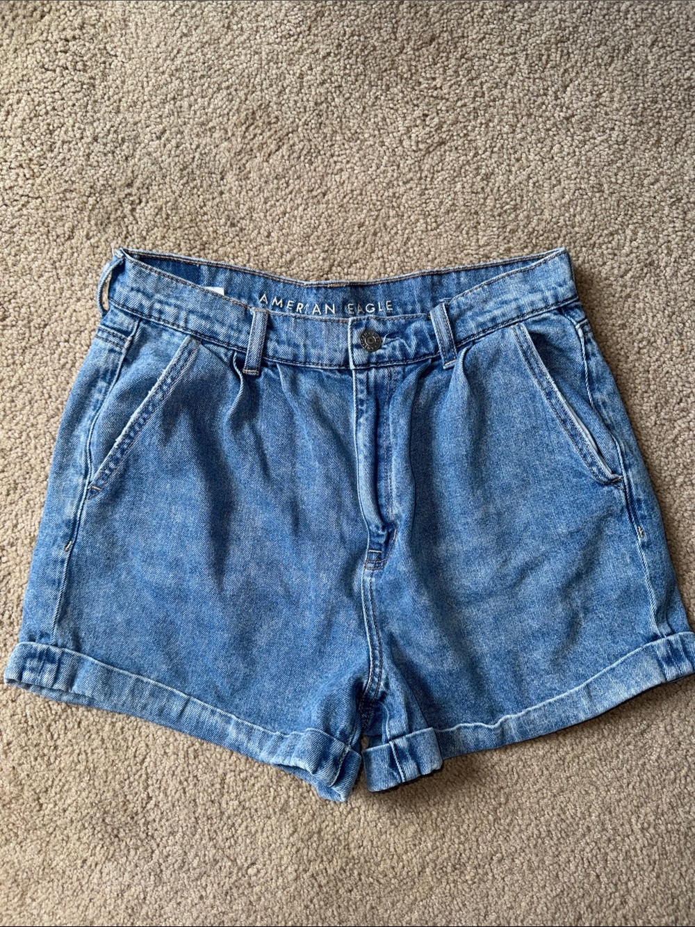 American Eagle Outfitters Light/Medium Blue Vintage-Style Mom Shorts
